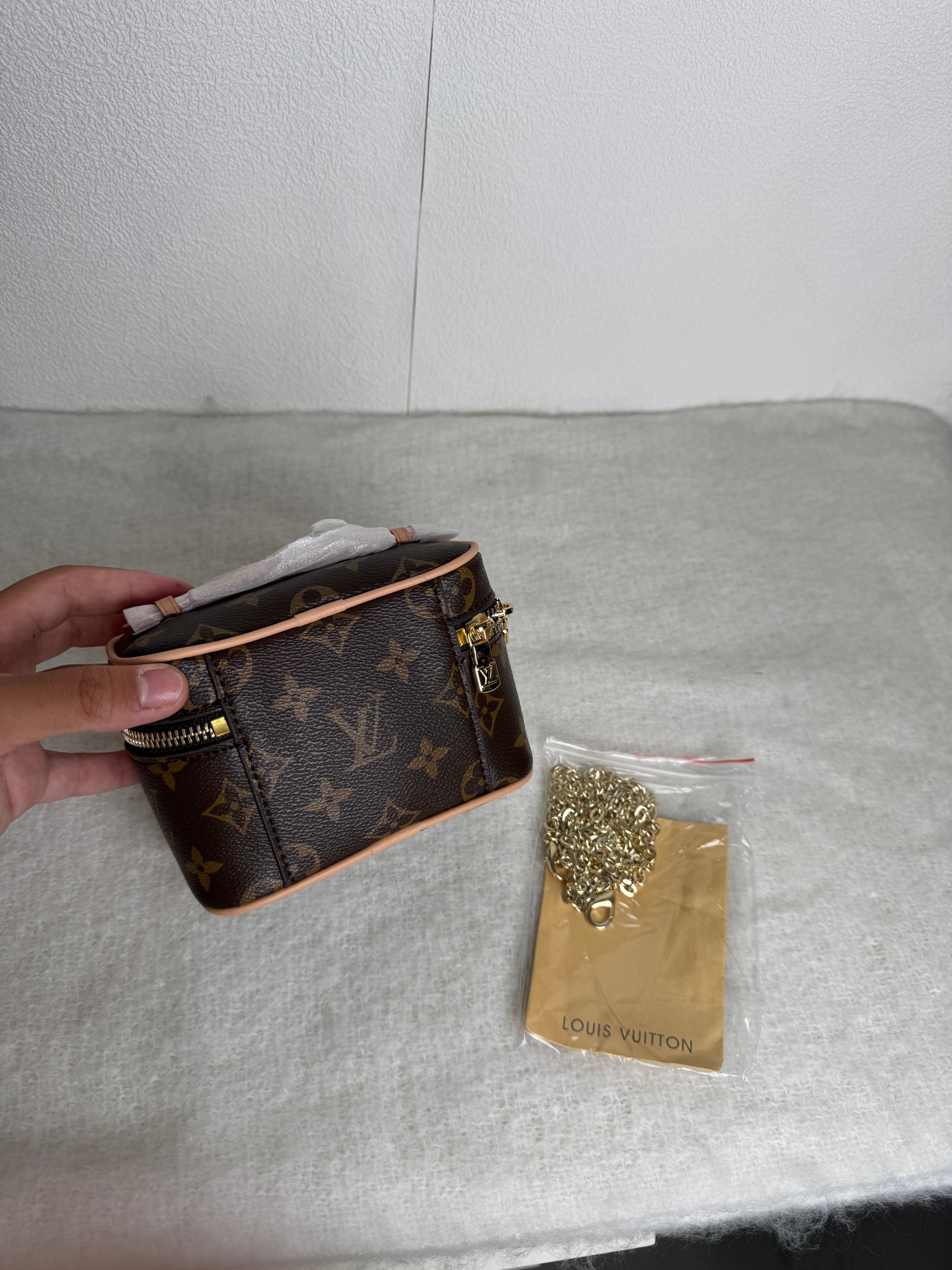 Mini Vanity LV