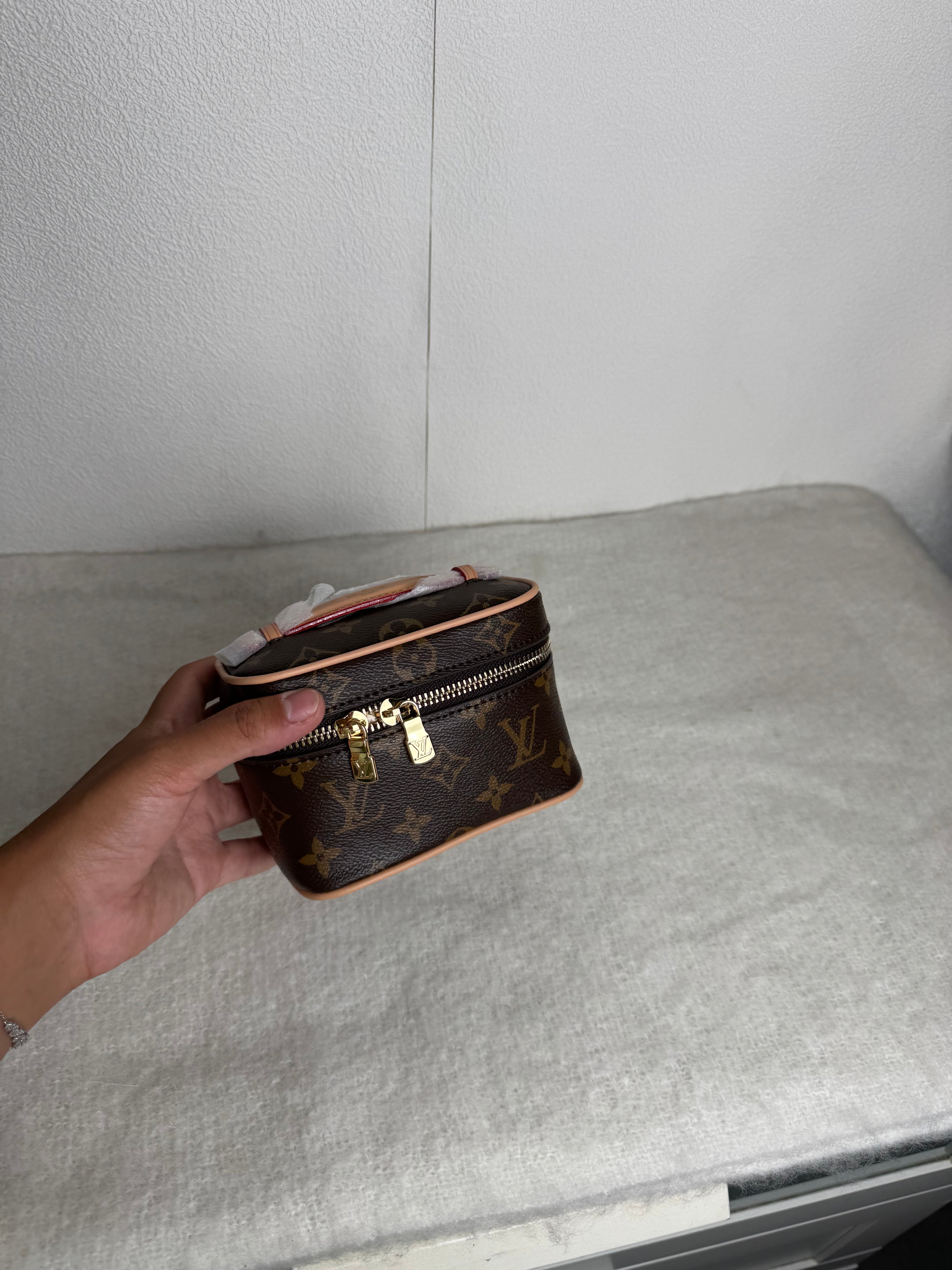 Mini Vanity LV