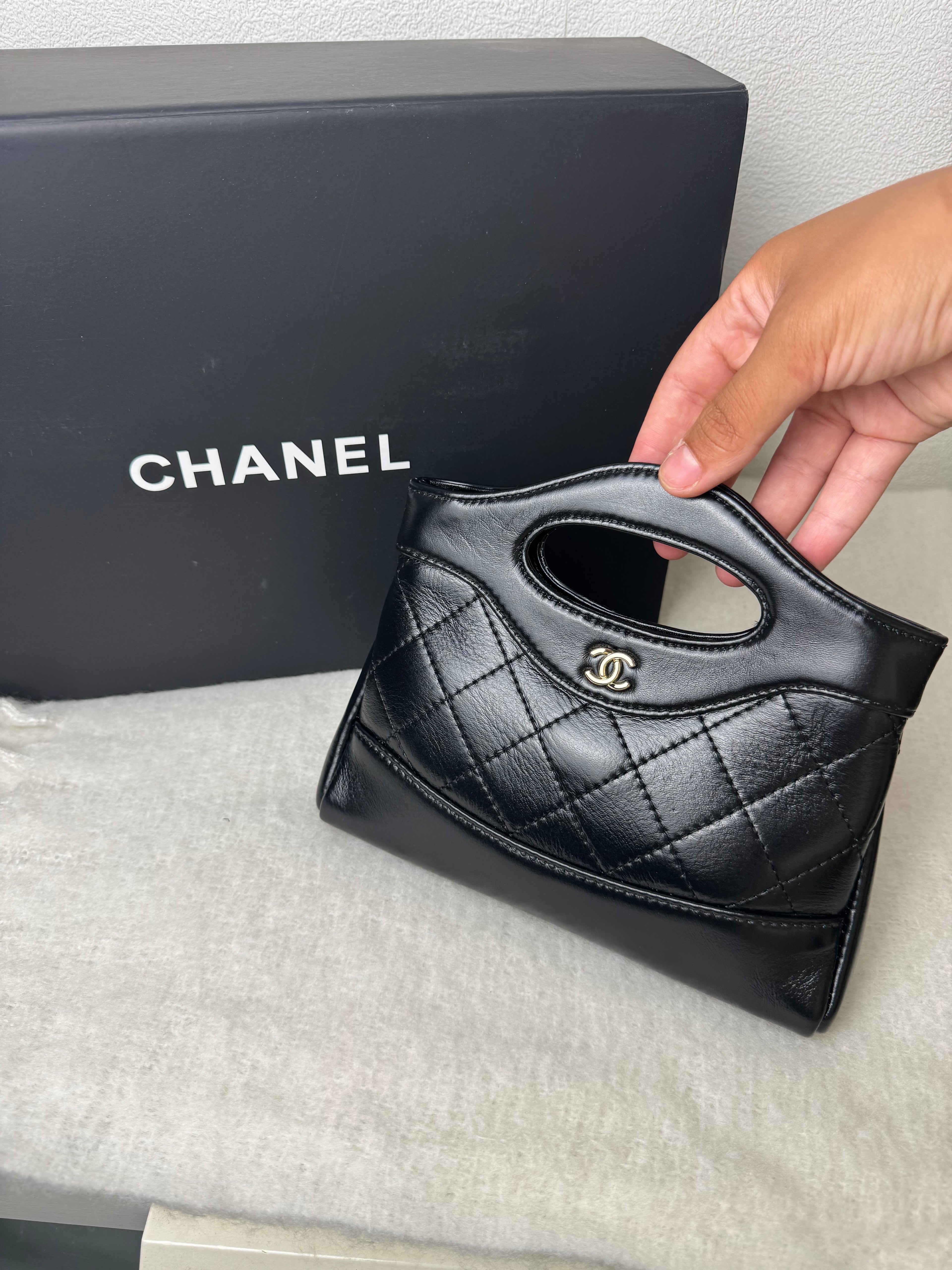 Flat mini chanel 31