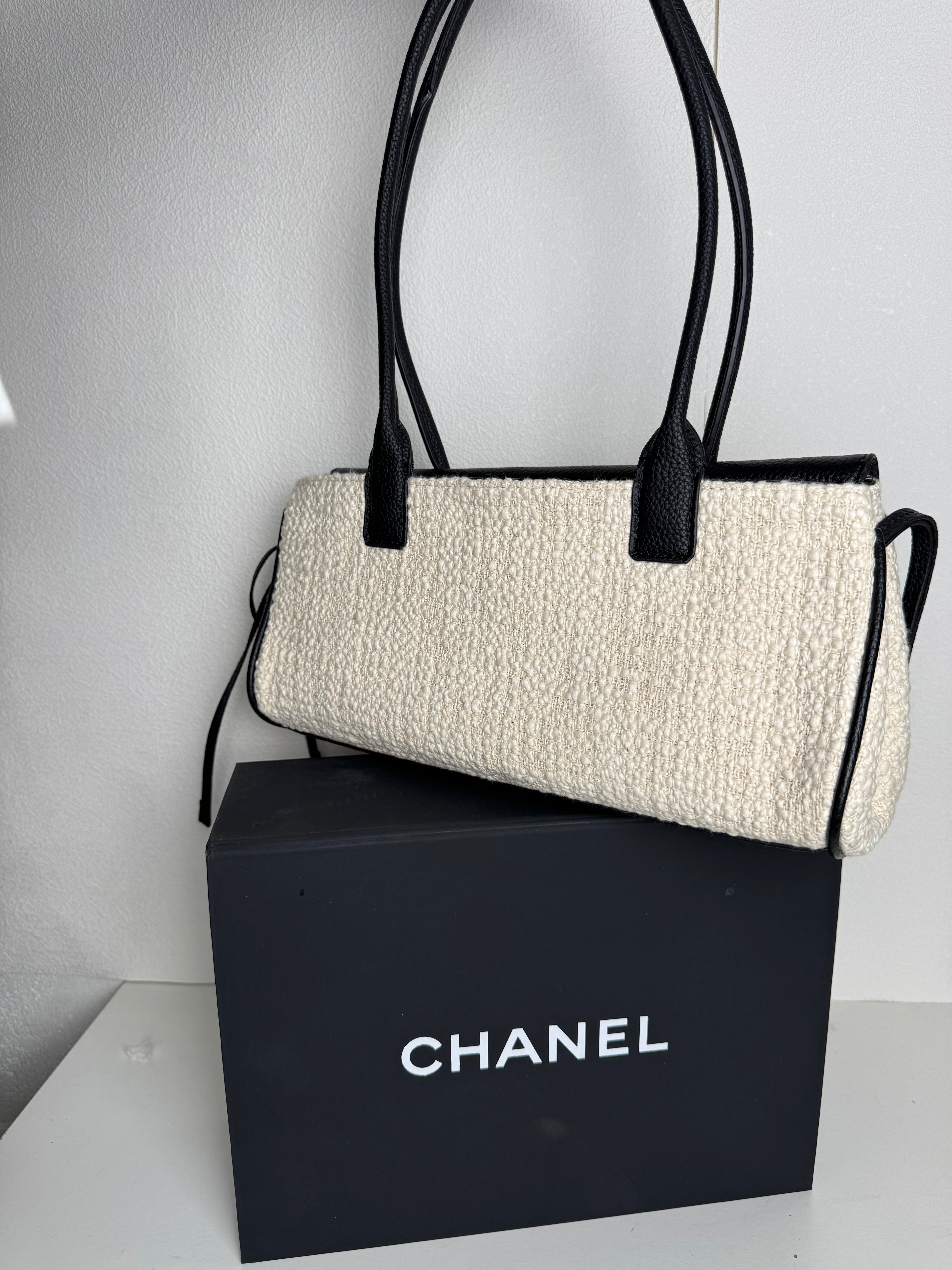 Chanel Baguette