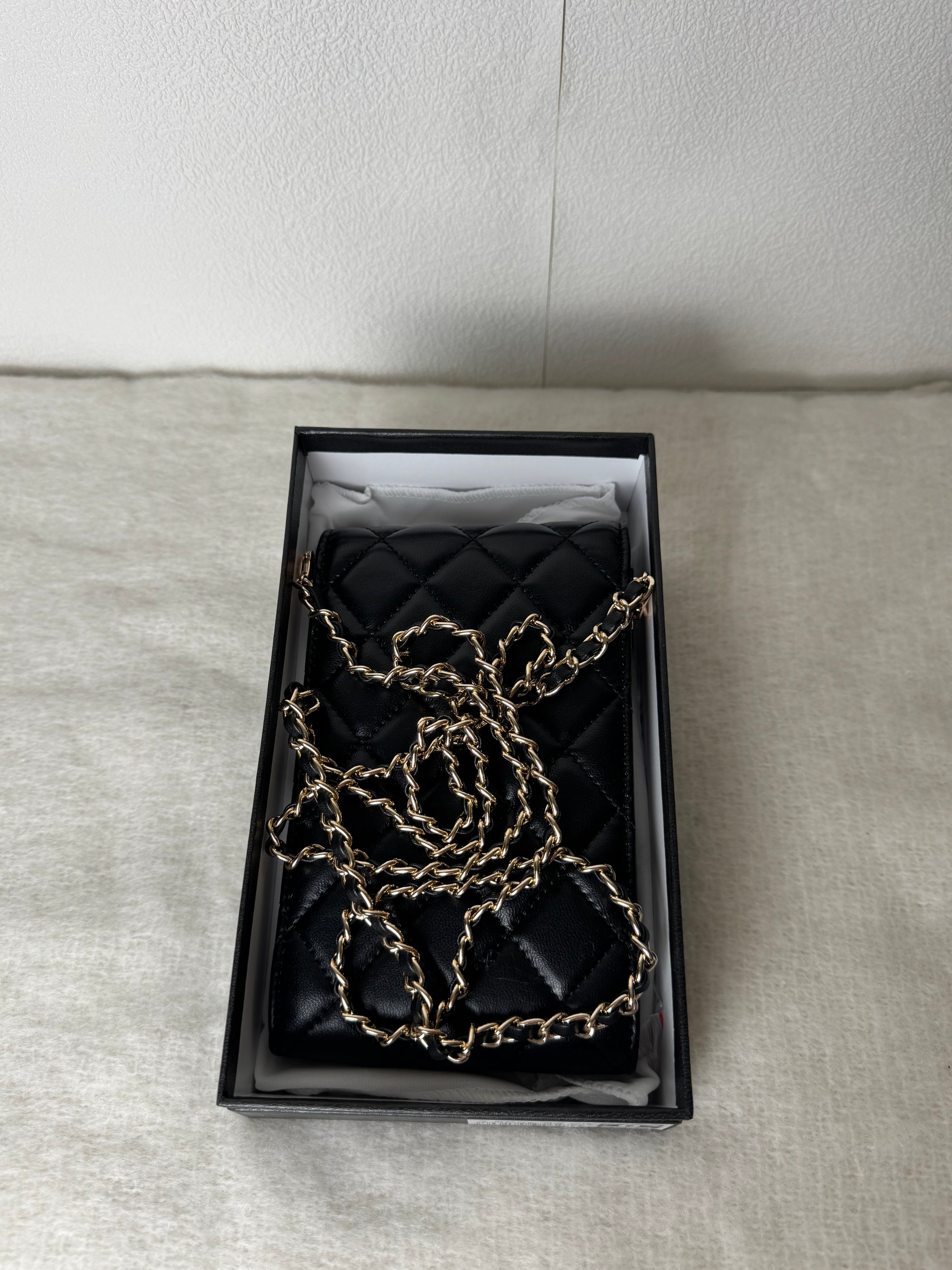 Sac iPhone Chanel [noir / doré]