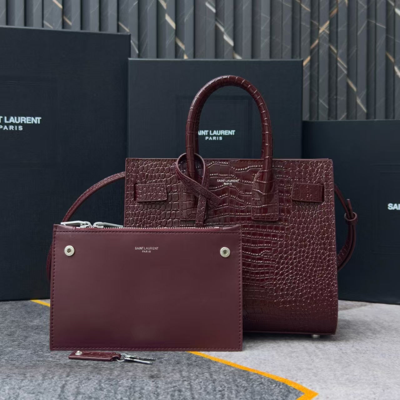Sac de jour YSL