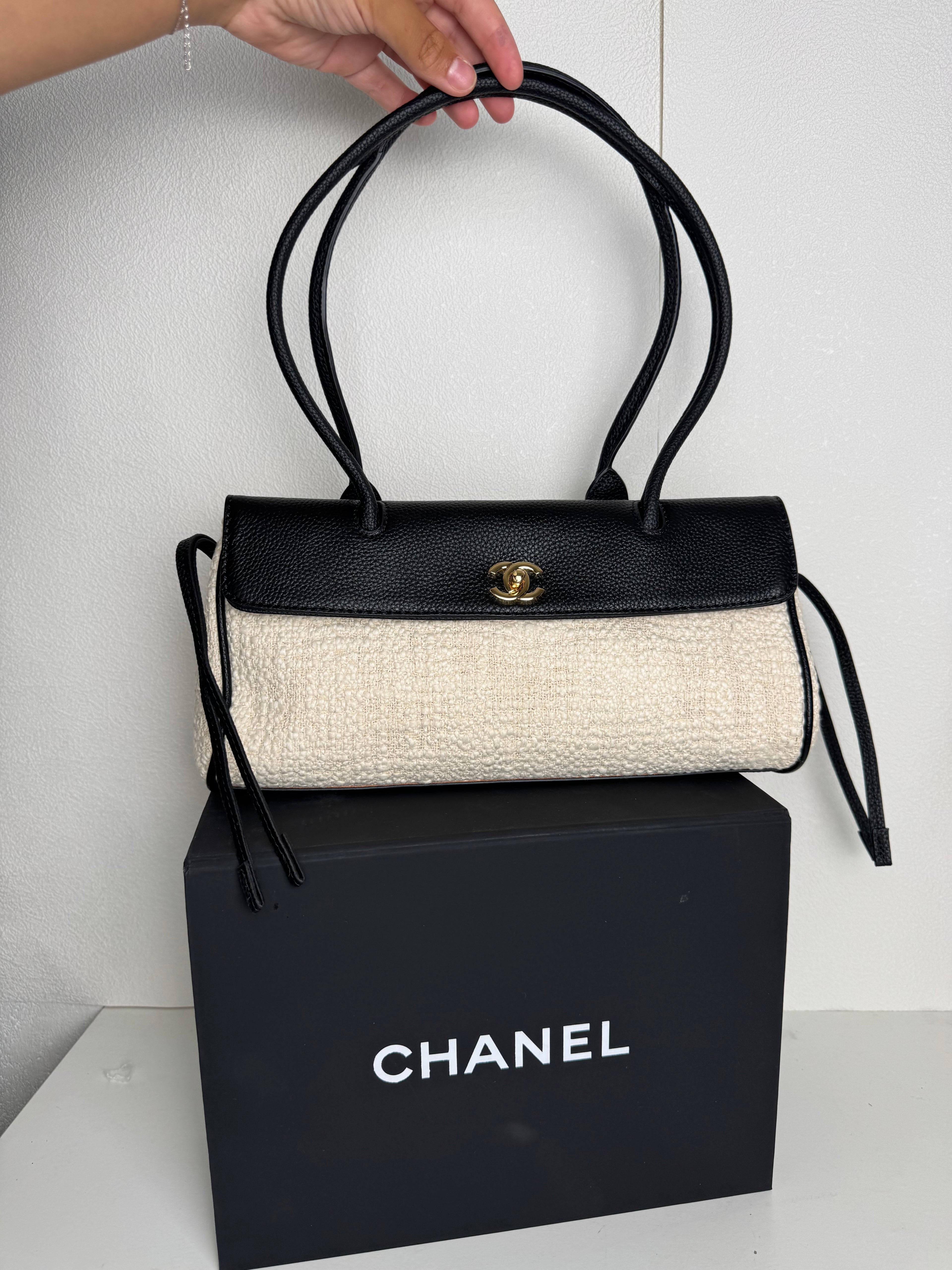Chanel Baguette