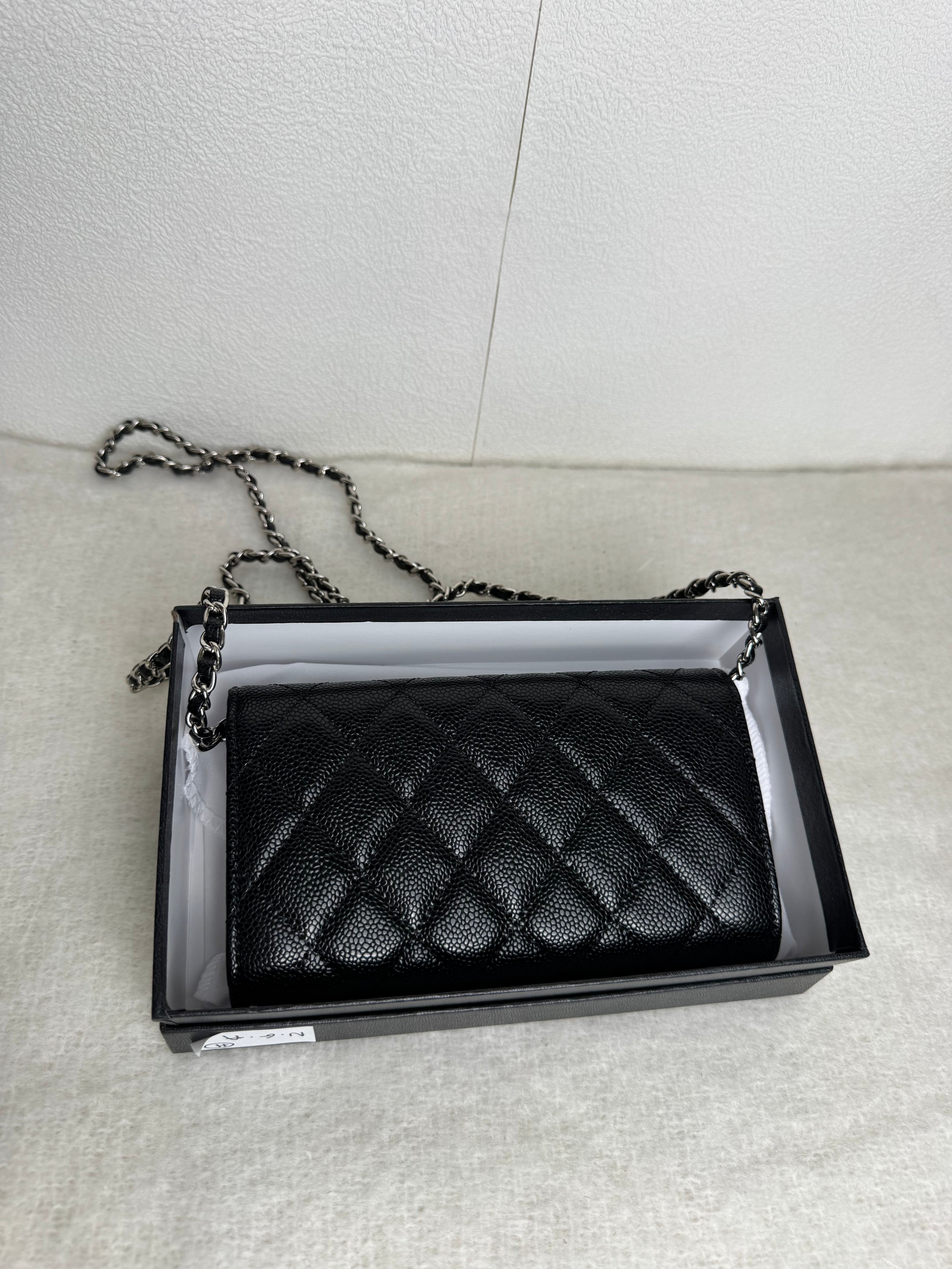 Chanel Wallet [noir/granulé/argent]