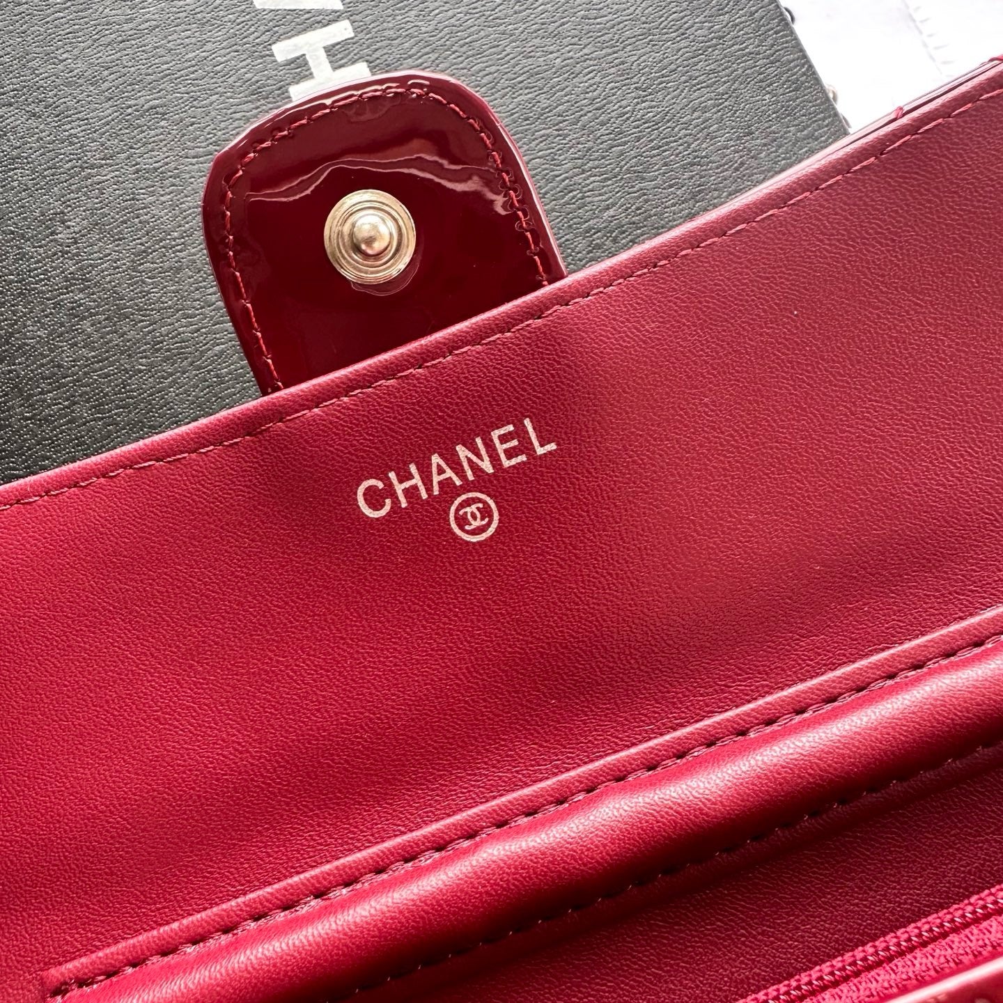 Chanel Wallet [bordeau glassy]