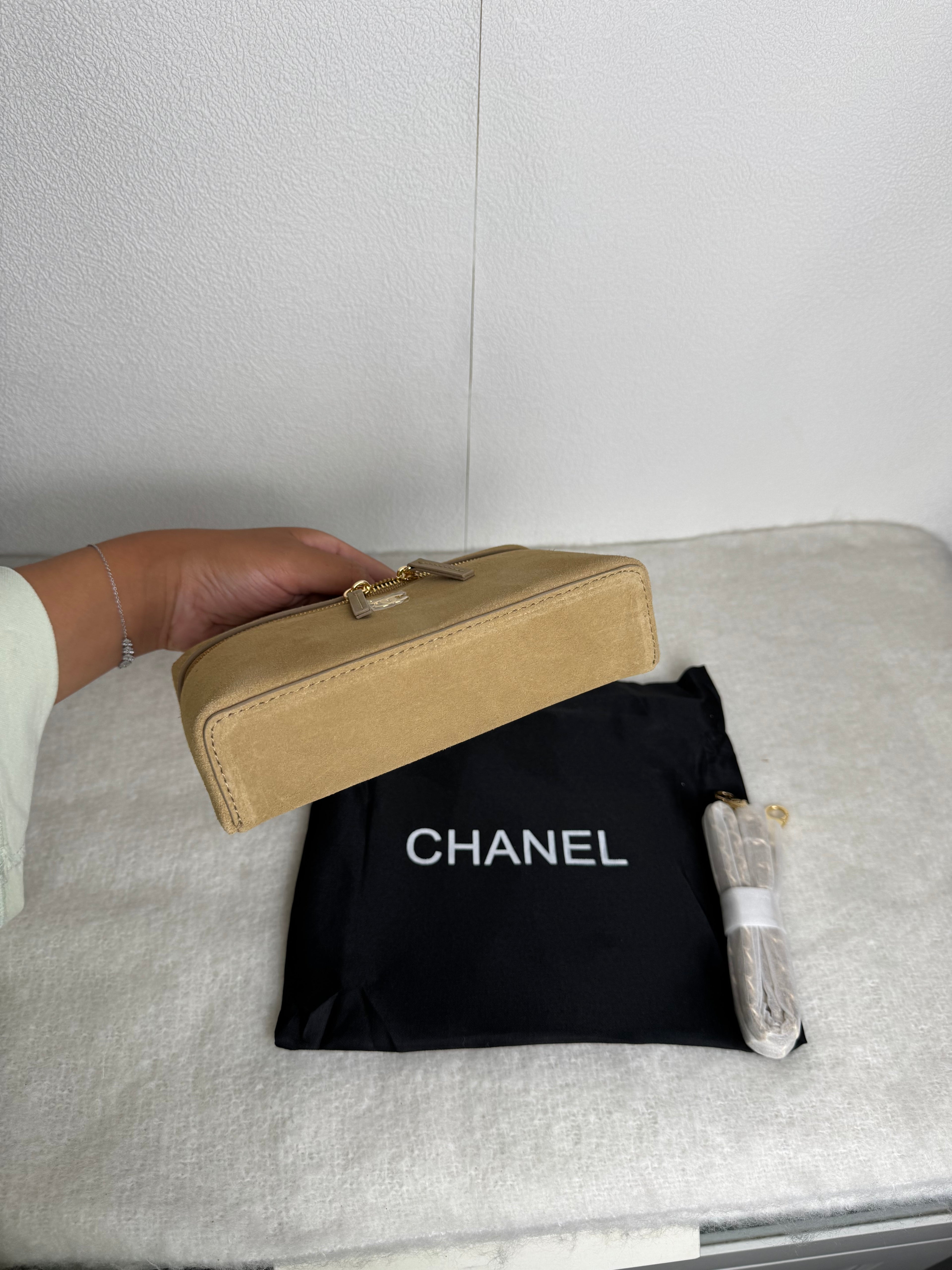 Chanel Suède